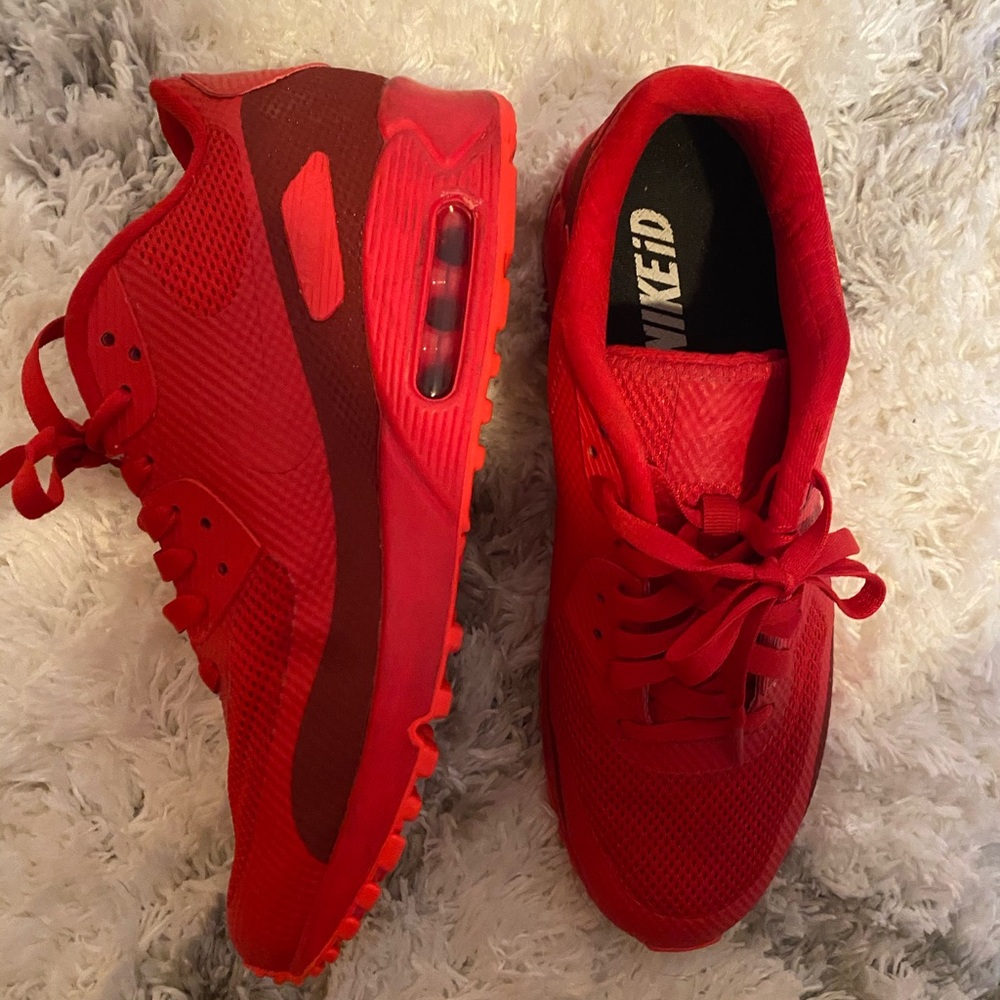 Red Nike Air Max’s